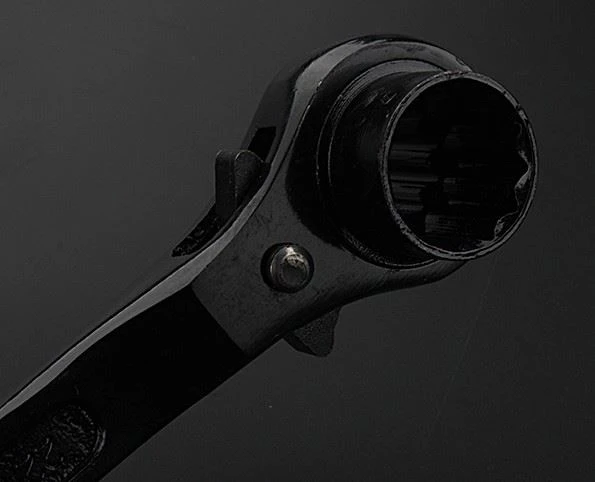 Mirror Finish And Phosphating Sharp End Ratchet Wrench